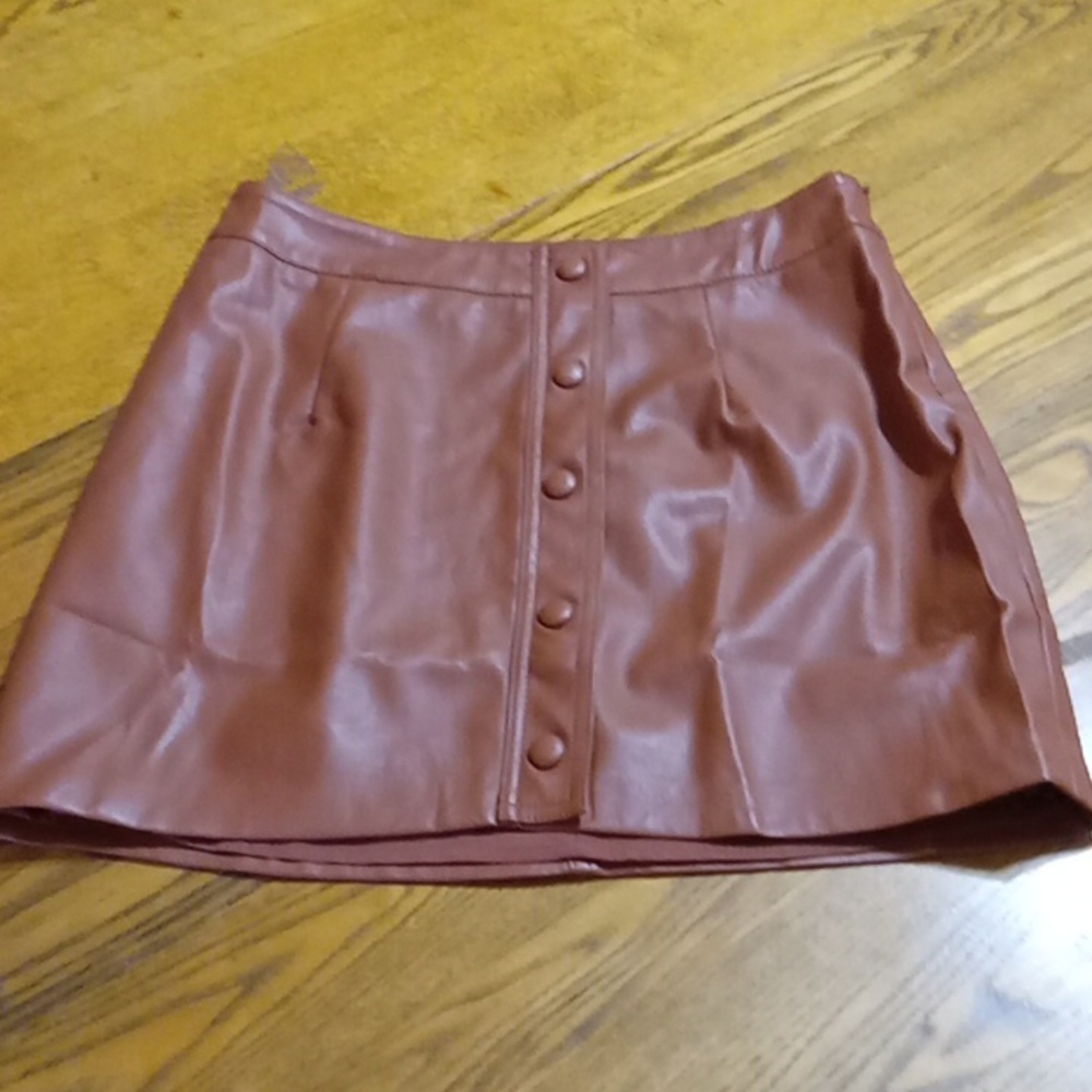 Lulu's PLEATHER SKIRT Womens MEDIUM New BROWN FAUX Leather Casual Party